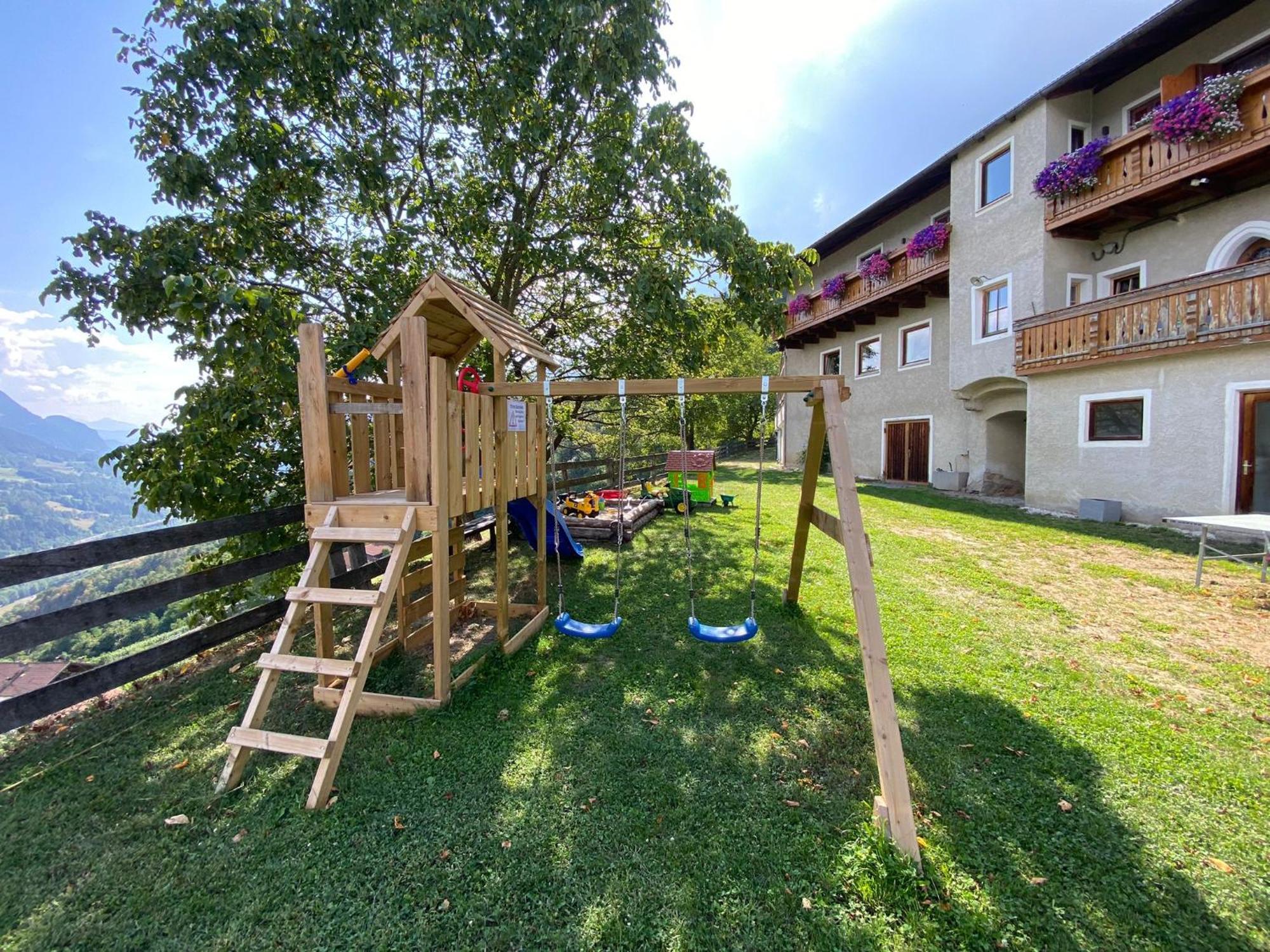 Sturmhof Hotell Klausen Exteriör bild