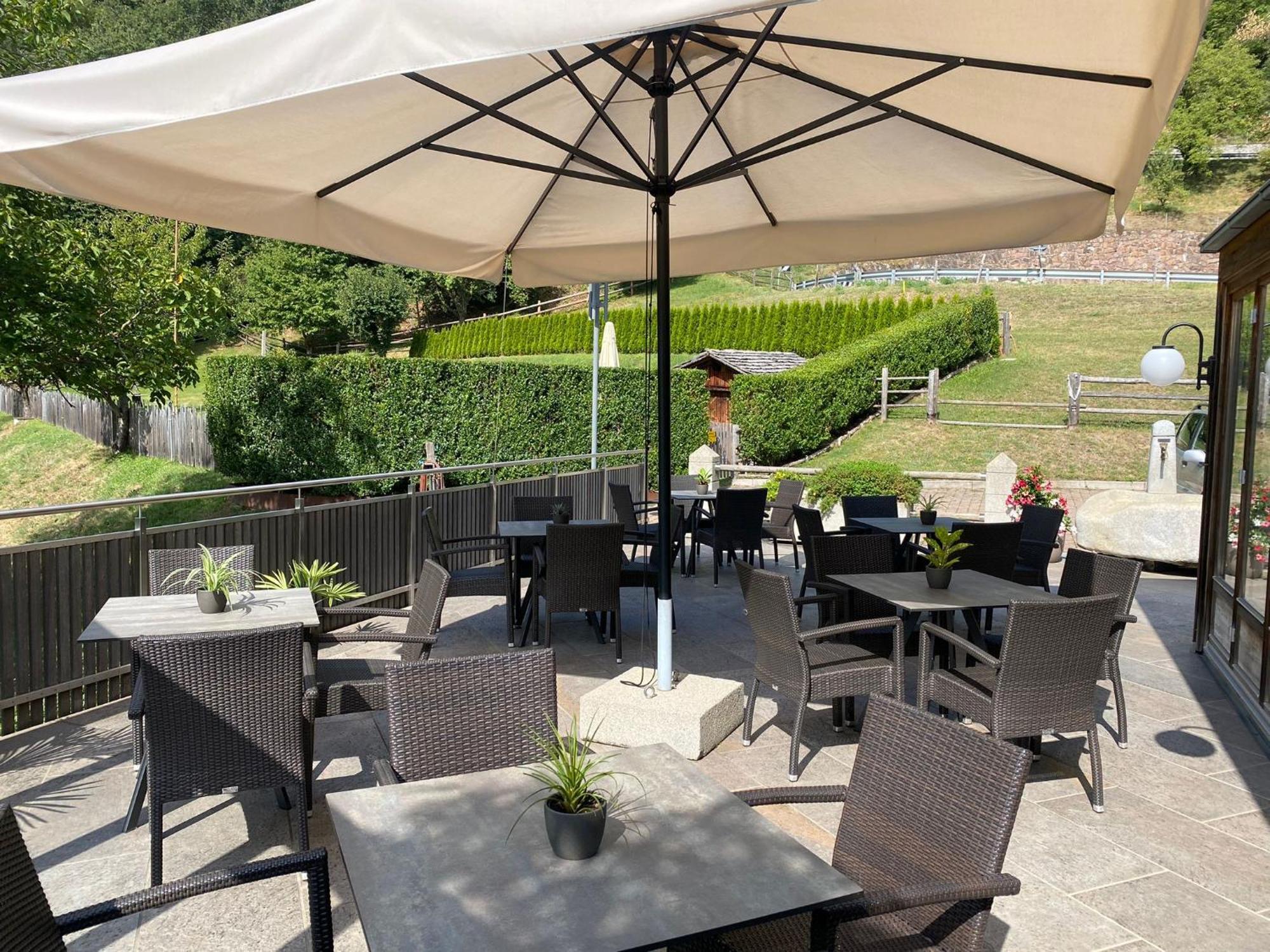 Sturmhof Hotell Klausen Exteriör bild